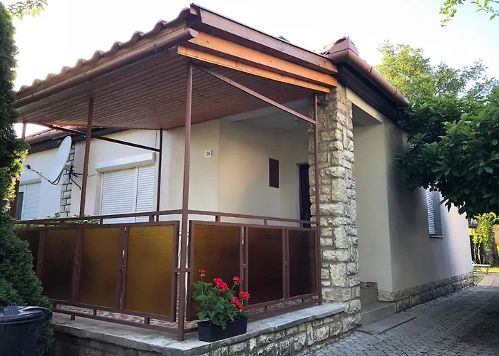 In - Balaton 18585 בית נופש *